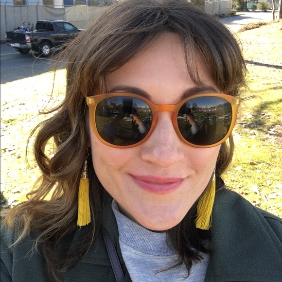 Meet your Posher, Cherie - Picture 1 of 1